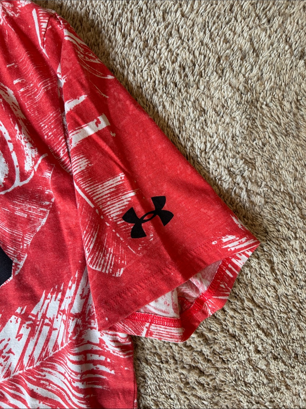 Under Armour Red & White 'Warrior Mana' Short Sleeve Tee - Picture 4 of 6